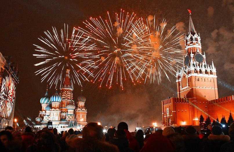 Где отметить новый год с детьми и провести их зимние каникулы 2023 в россии и за границей недорого