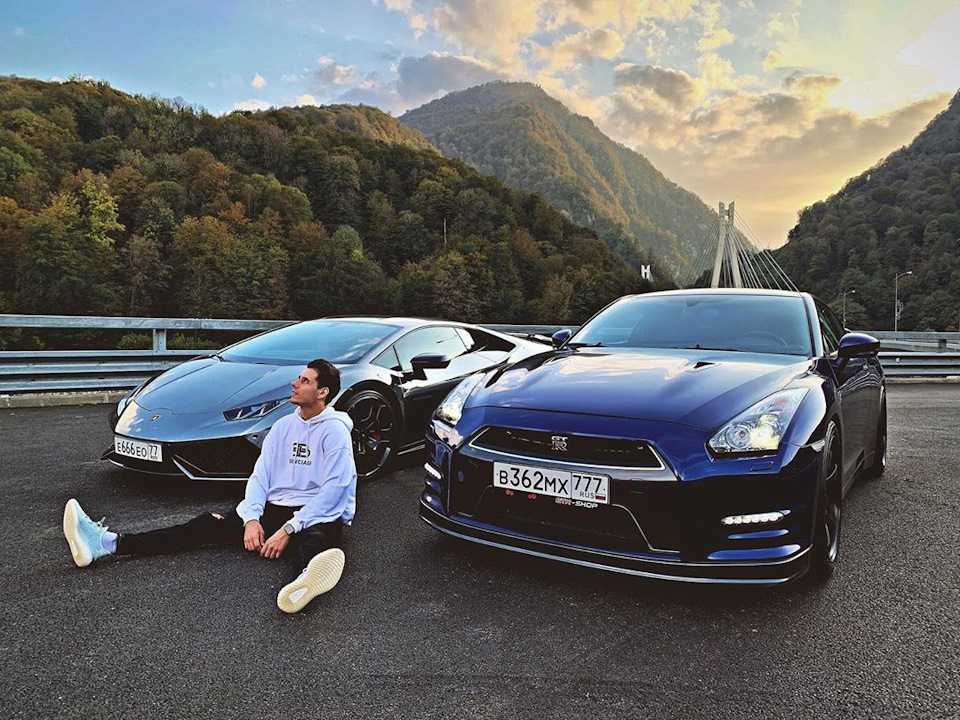 Какими автомобилями владеют популярные российские блогеры youtube и instagram