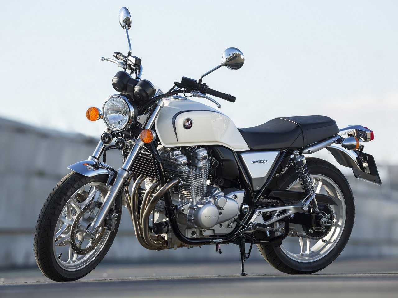 Представляем новый мотоцикл Yamaha XJR1300 в большой фотосессии Красивые фото, интересные ракурсы