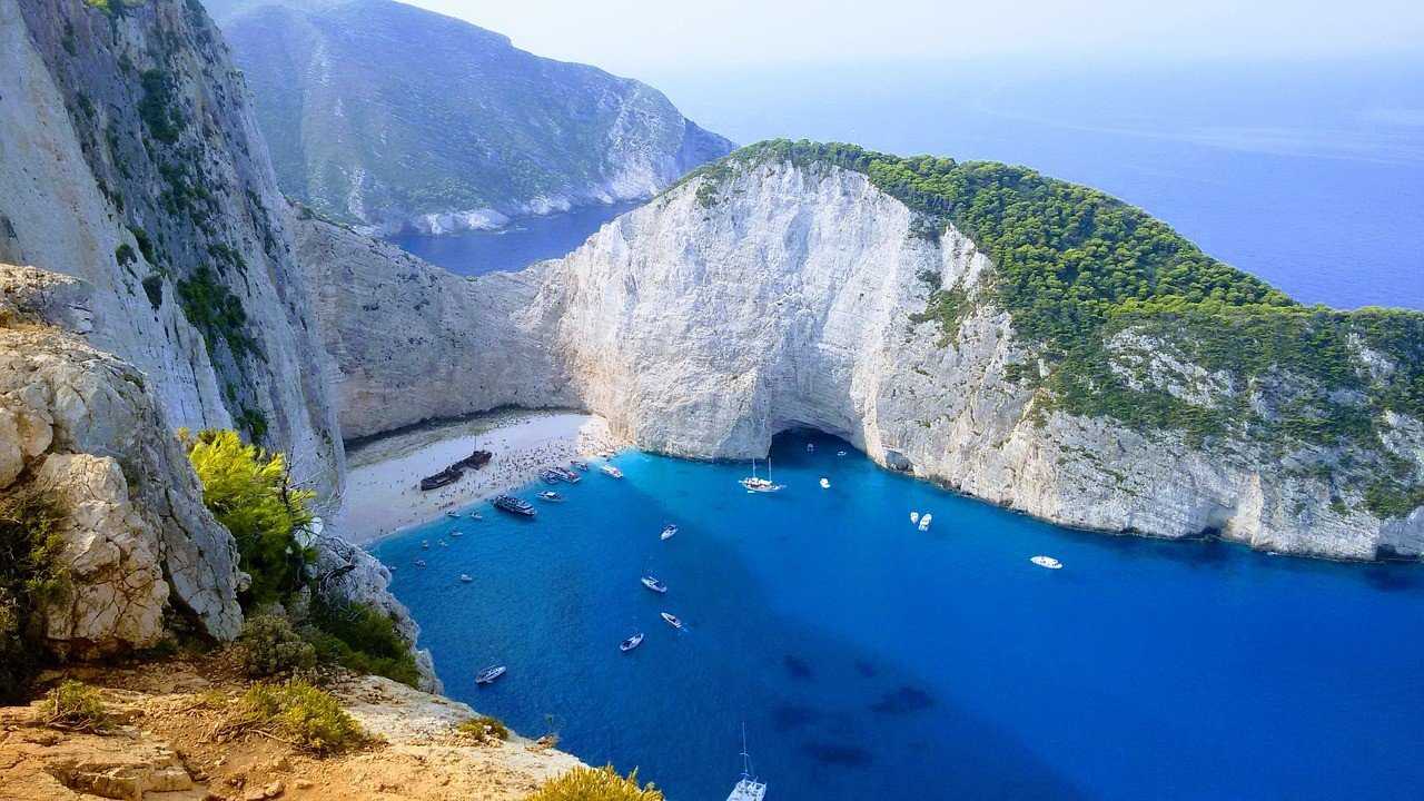 Топ-20 лучших (и красивых) пляжей греции