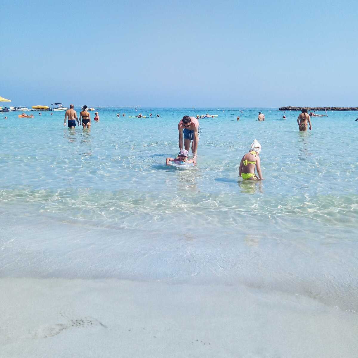 Лучшие песчаные пляжи кипра с белым песком для отдыха с детьми.