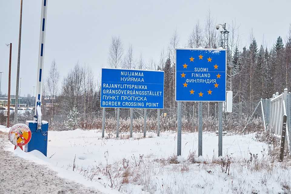 В финляндию на машине 2022: документы, что можно и нельзя брать?