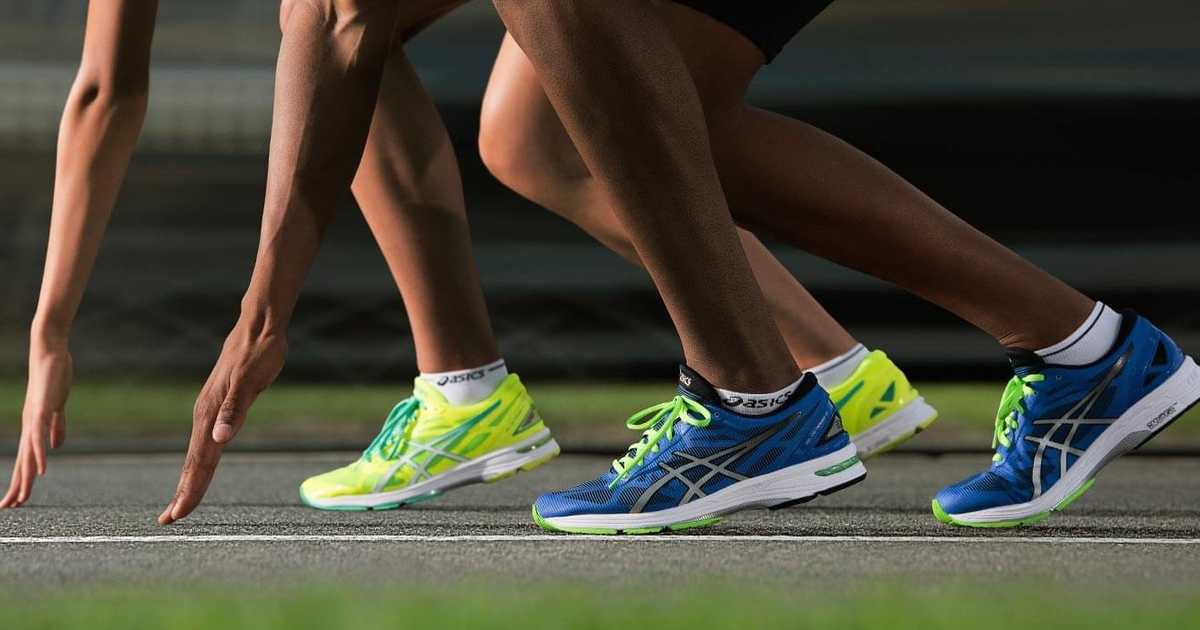15 лучших кроссовок с поддержкой свода стопы для бега и тренировок: текущие школьные новости