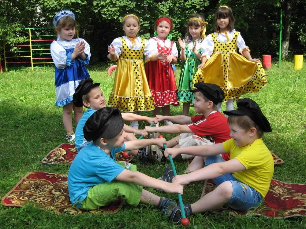 Развлечение «праздник русских народных игр» | дошкольное образование  | современный урок