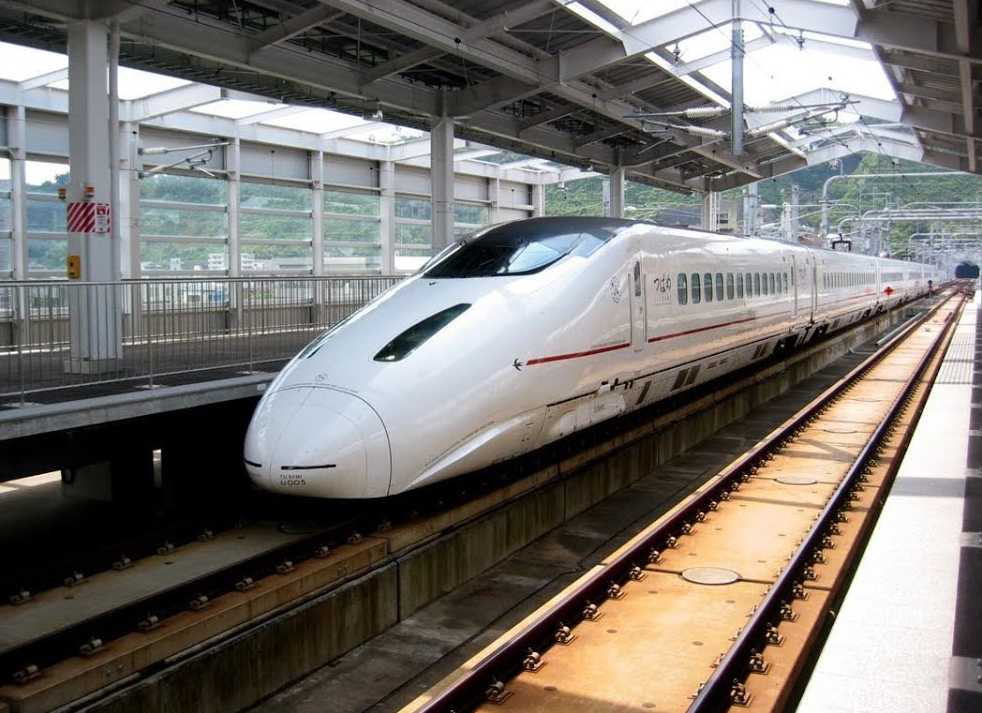 Факты о самых быстрых и медленных японских скоростных поездах