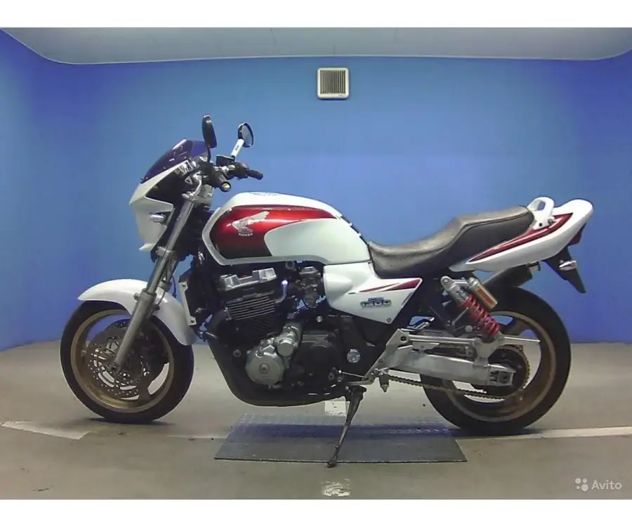Обзор мотоцикла honda cb 1100 (ex, dlx, rs) — bikeswiki - энциклопедия японских мотоциклов