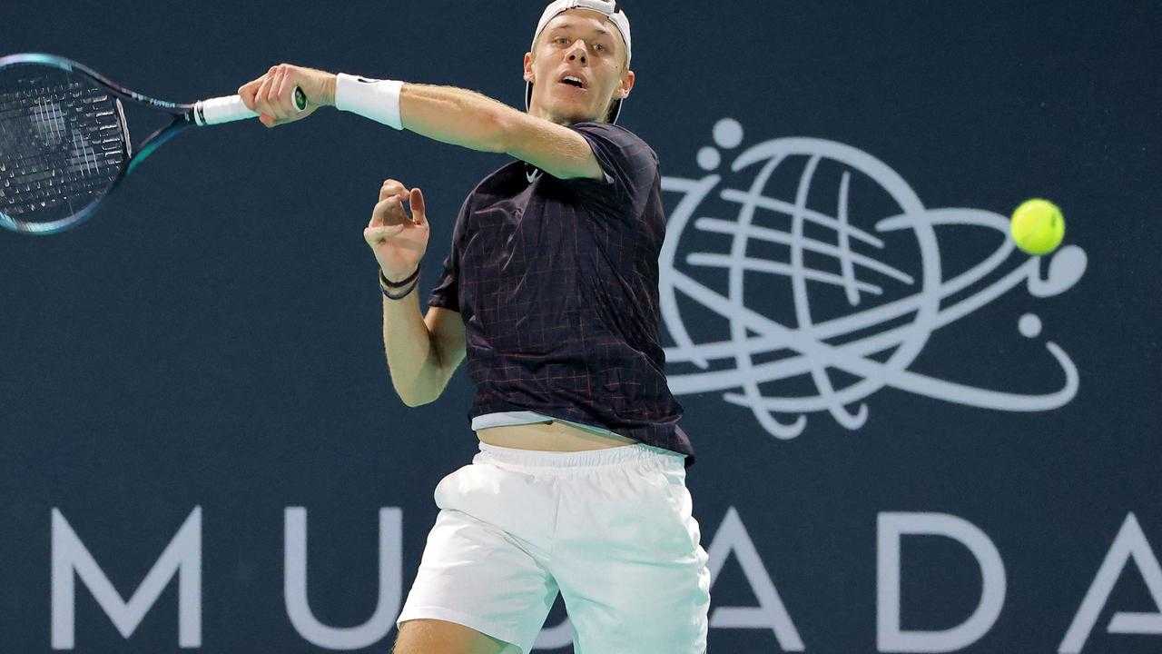 Шаповалов, денис (теннисист)