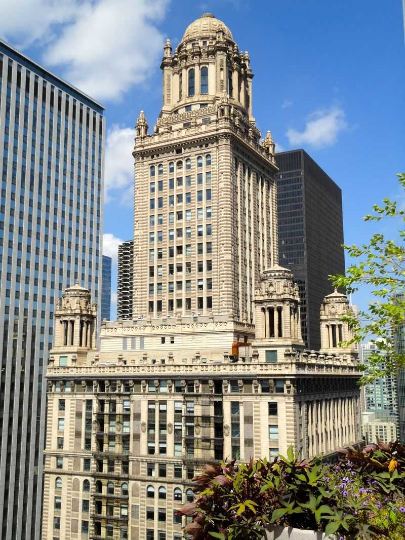 Chicago architecture and why chicago is the most beautiful city in the world