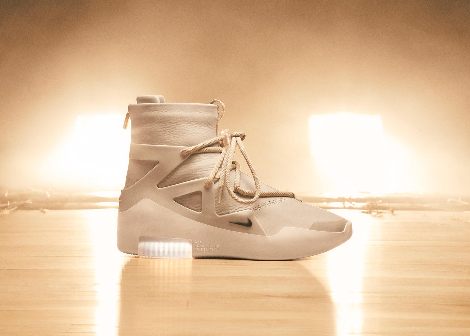 Nike × fear of god - релиз новых кроссовок, модель 2018 года и коллаборация | кроссовки nike fear of god