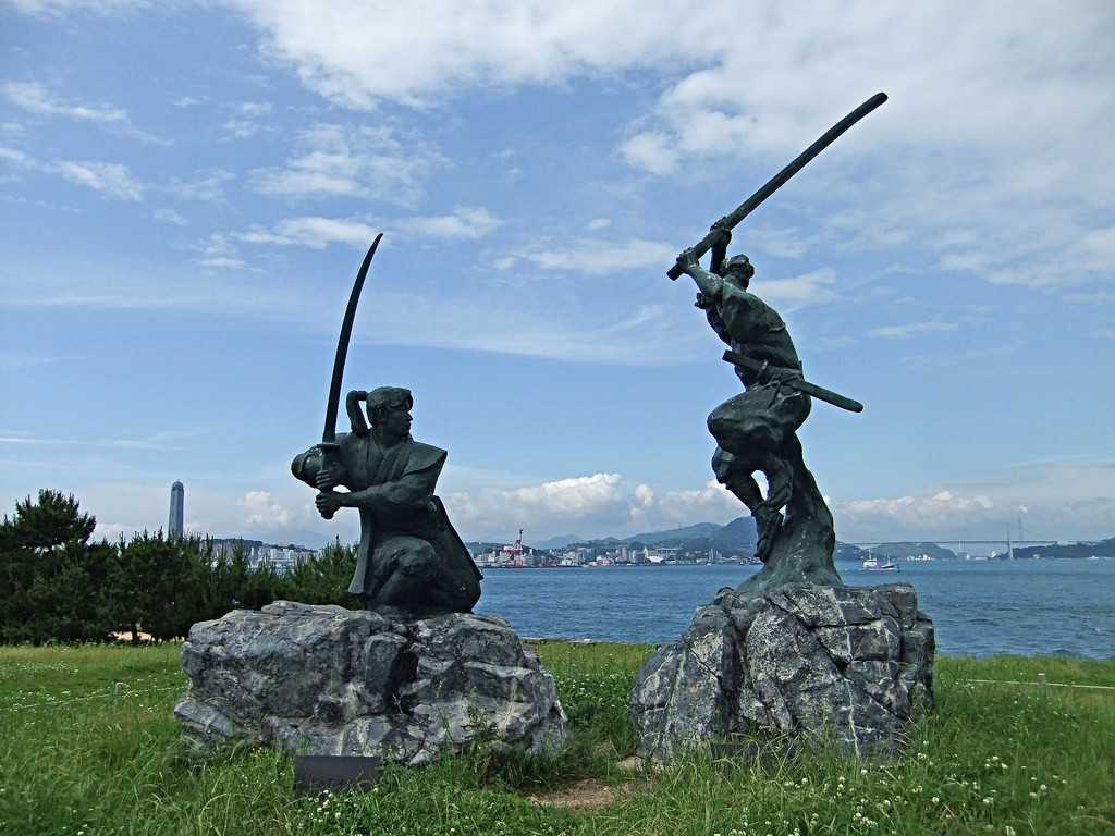 Книга пяти колец: трактат самурая с двумя мечами